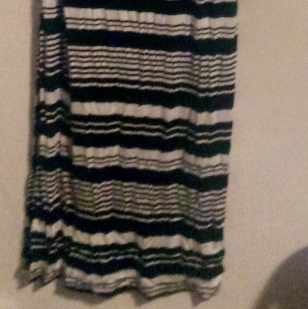 Dress - Picture 5 of 5